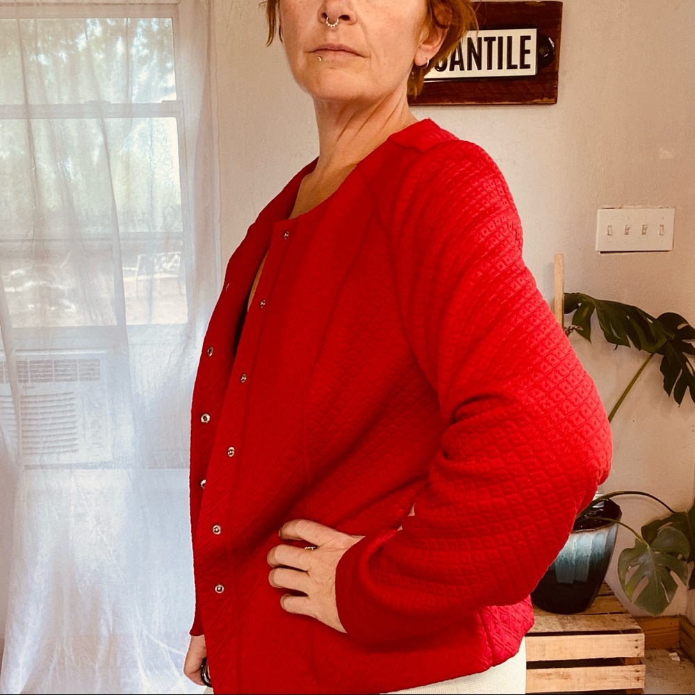 Chico’s Quilted Red Jacket Zipper Pockets Size Small Like New - Picture 4 of 16